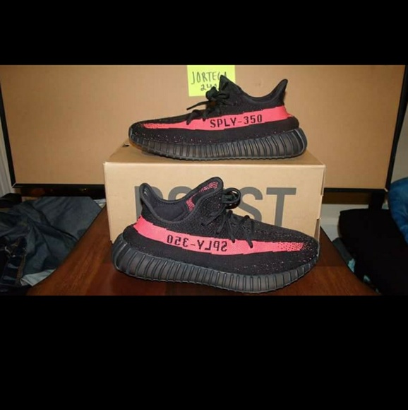 yeezy boost 350 v2 core black red